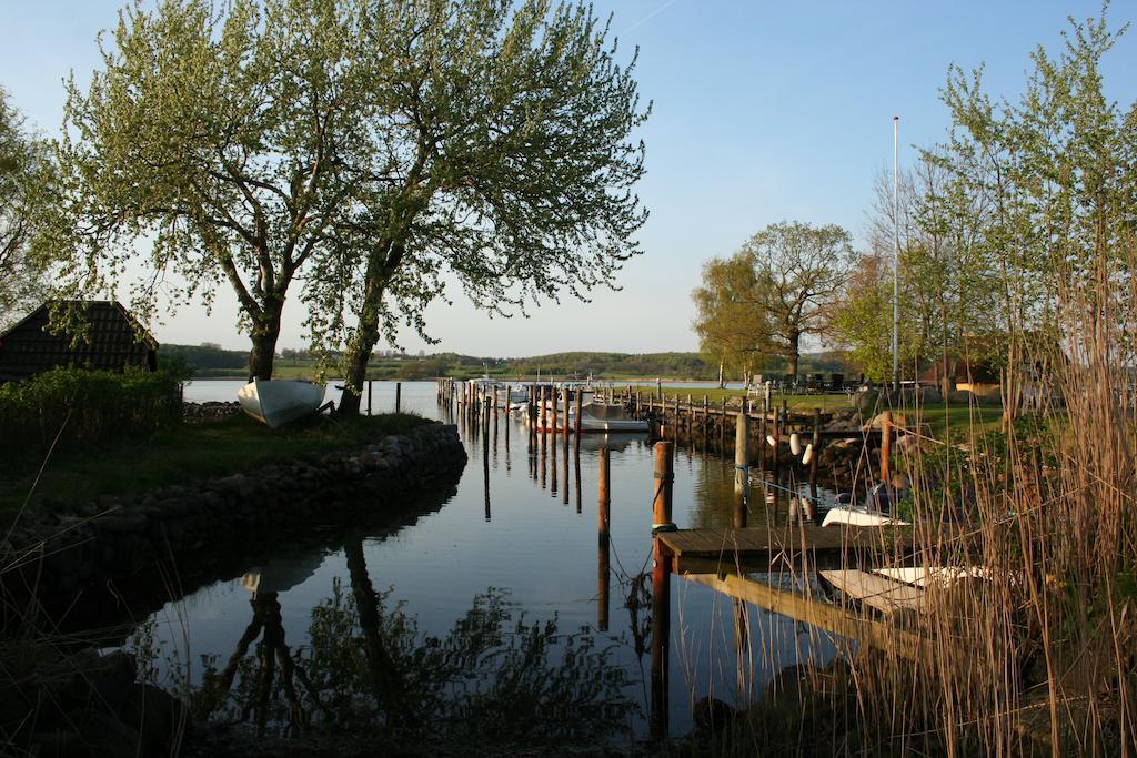 BnB Thuroe Svendborg Ngoại thất bức ảnh
